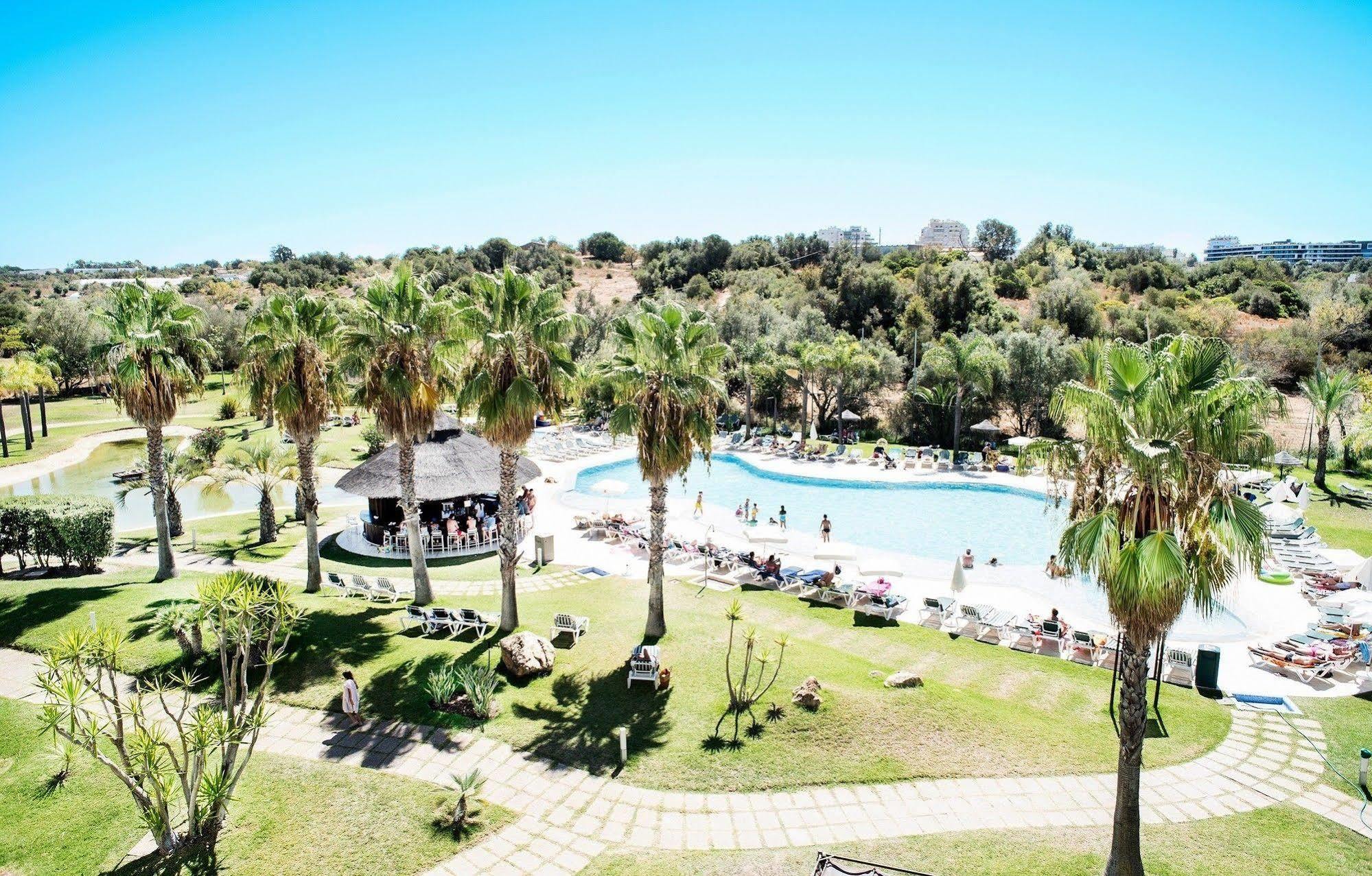 Yellow Alvor Garden Exterior photo